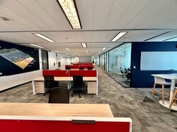 Gateway West (D7), Office #587569451